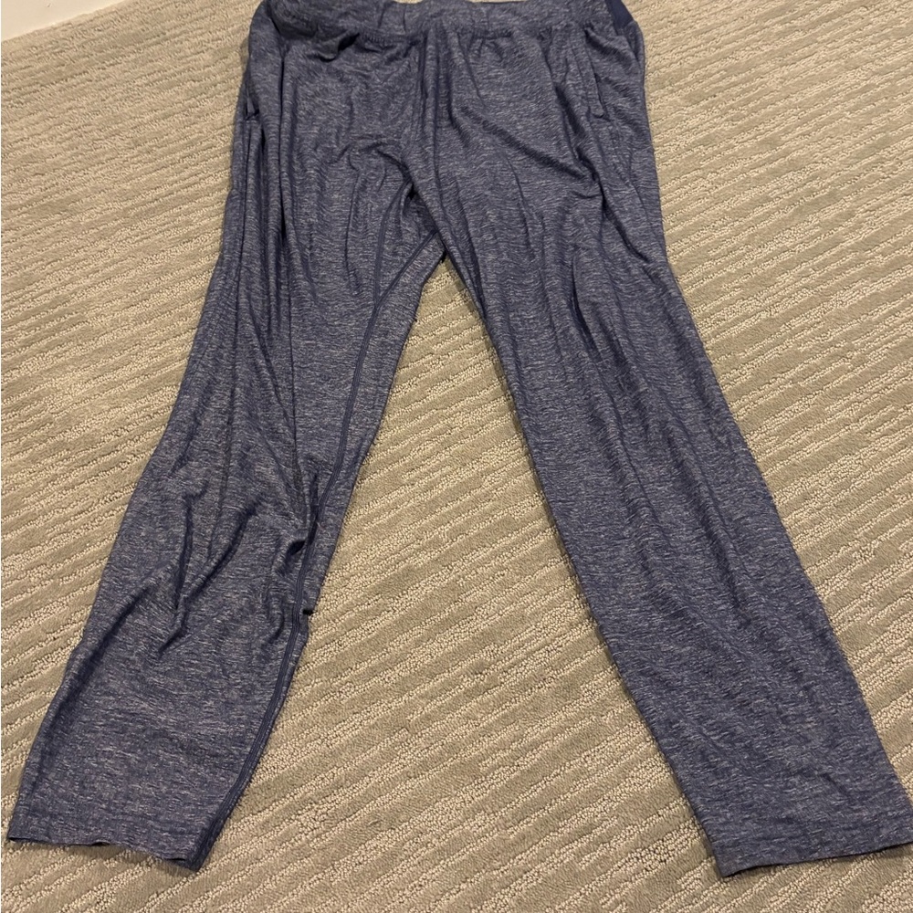 Men’s lululemon navy jogger